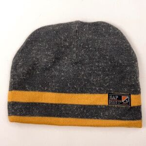 The Gap Winter Gray Beanie Cap With Yellow Kids L/XL
